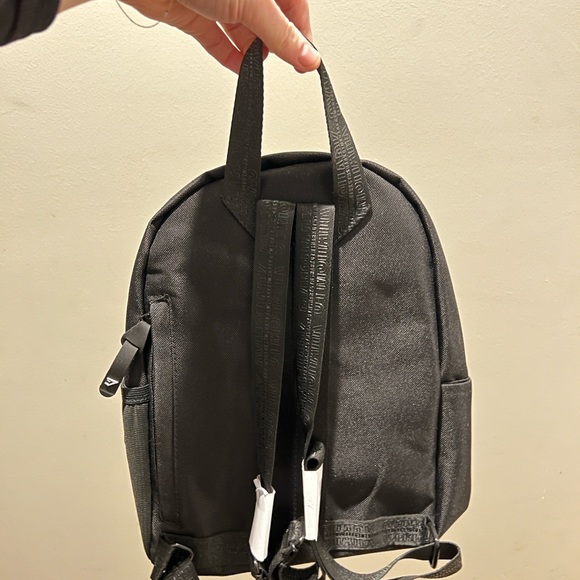 Gymshark Mini Essential Everyday backpack - Picture 6 of 10